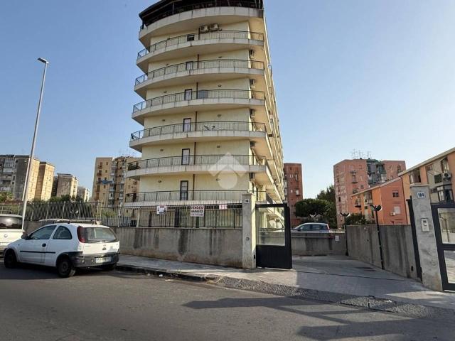 Box in vendita a Catania