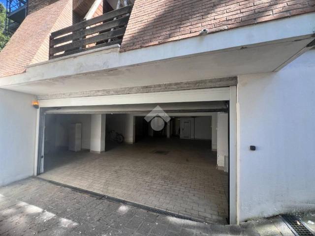 Box in vendita a Cervia