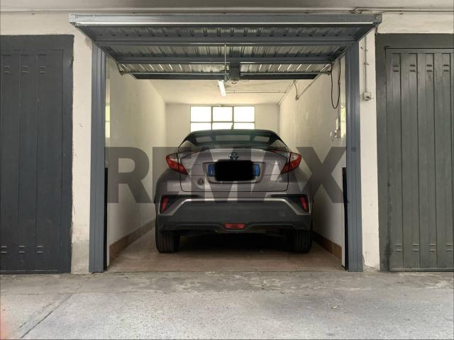 Box in vendita a Cologno Monzese
