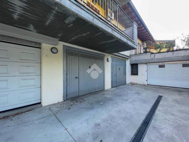 Box in vendita a Desenzano Del Garda