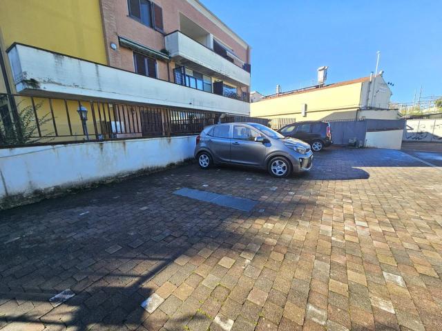 Box in vendita a Firenze