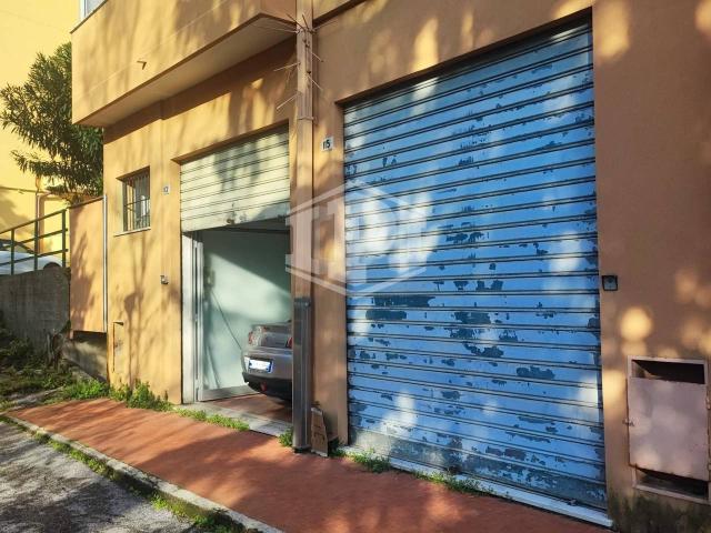 Box in vendita a Genova