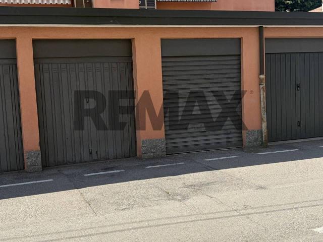 Box in vendita a Limbiate