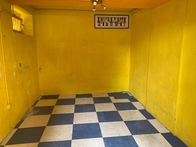 Box in vendita a Livorno