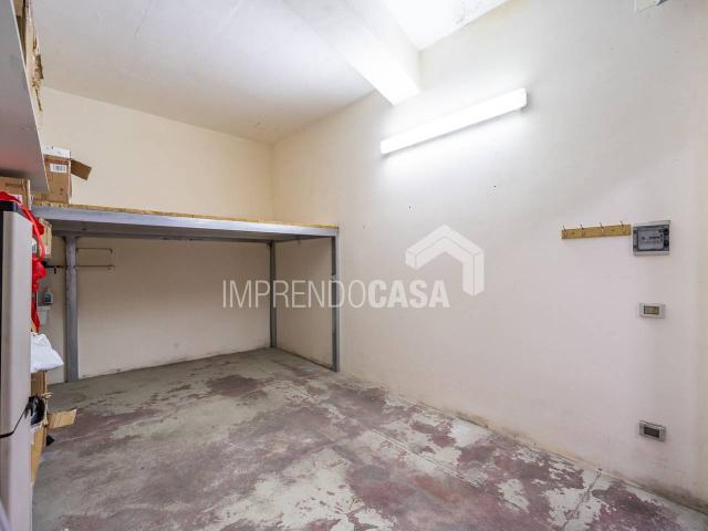 Box in vendita a Palermo