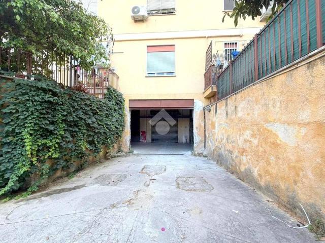 Box in vendita a Palermo