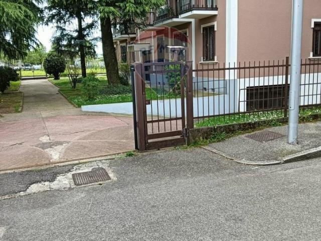Box in vendita a Pioltello
