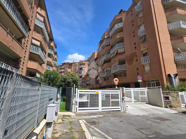 Box in vendita a Pomezia