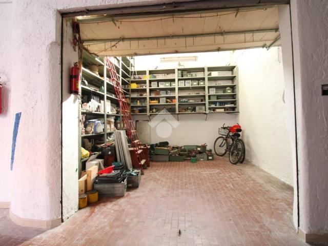 Box in vendita a Pomezia