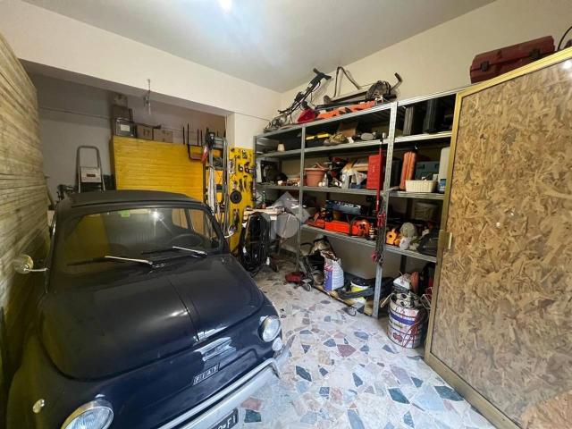Box in vendita a Prato
