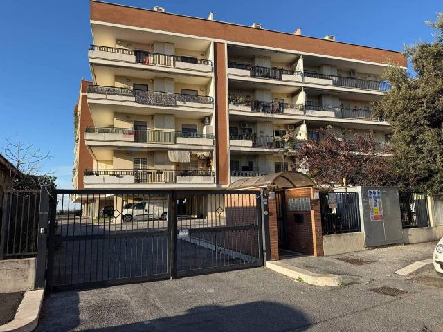 Box in vendita a Roma