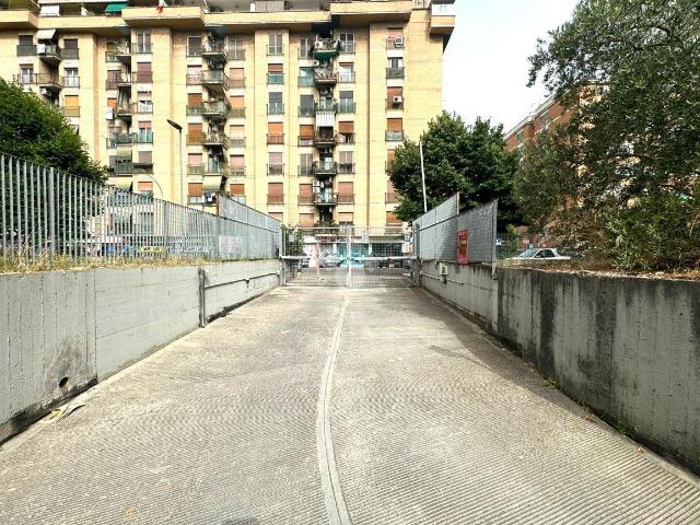 Box in vendita a Roma
