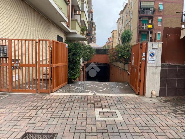 Box in vendita a Roma