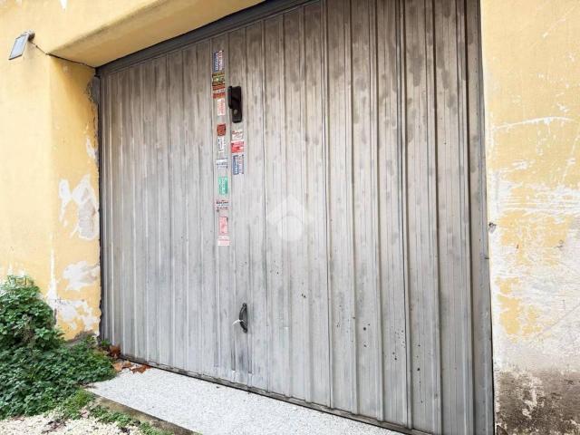 Box in vendita a Roma