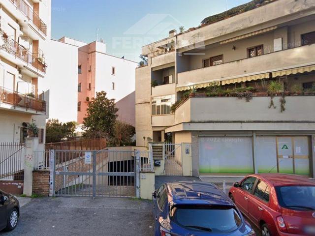 Box in vendita a Roma