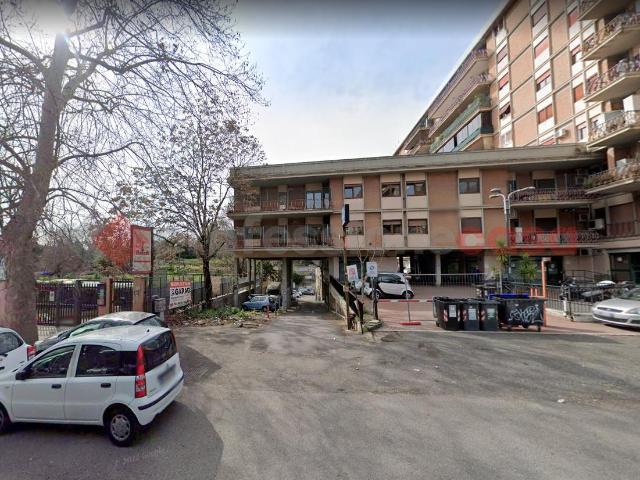 Box in vendita a Roma
