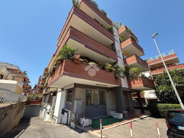 Box in vendita a Roma