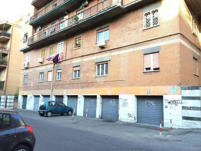 Box in vendita a Roma