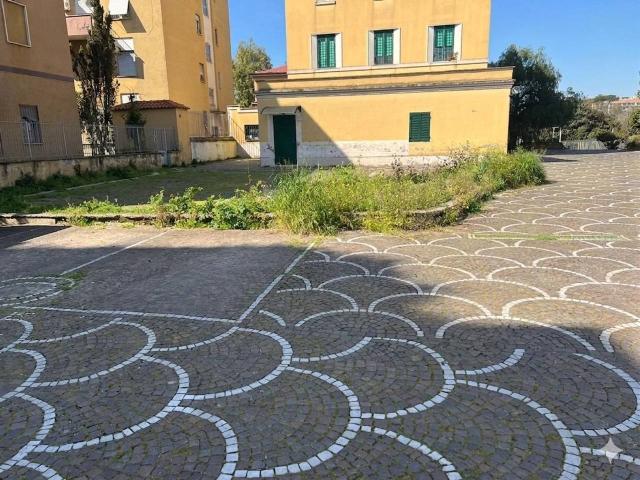 Box in vendita a Roma