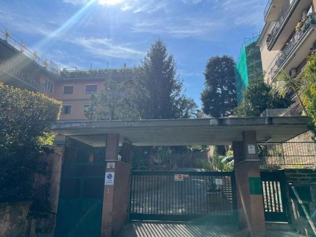 Box in vendita a Roma