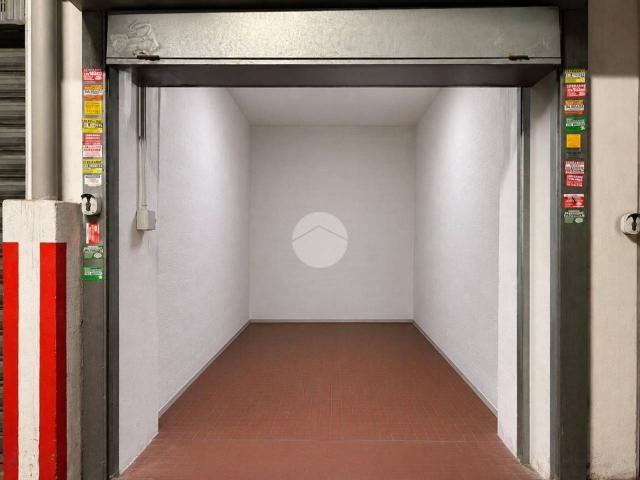 Box in vendita a Roma