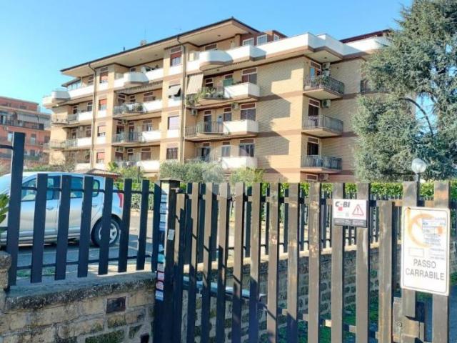 Box in vendita a Roma
