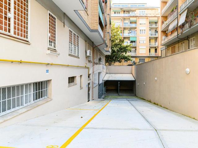 Box in vendita a Roma