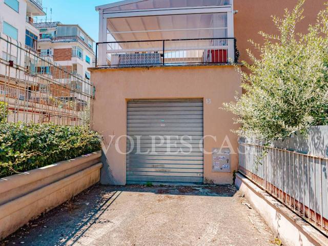 Box in vendita a Roma