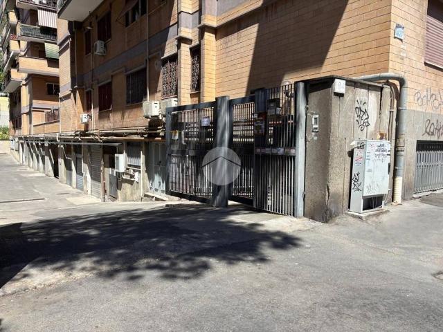 Box in vendita a Roma