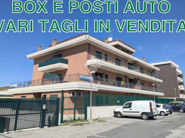Box in vendita a Roma