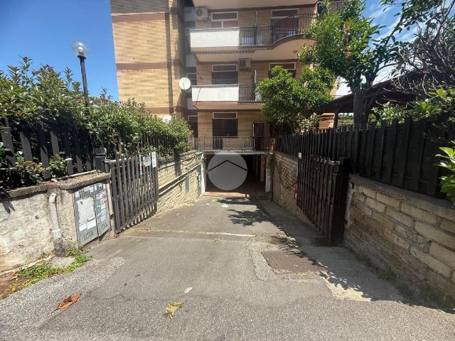 Box in vendita a Roma