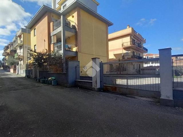 Box in vendita a Roma