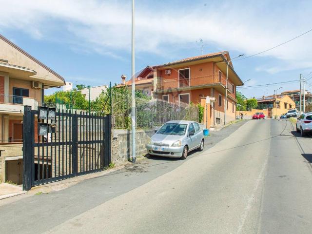 Box in vendita a San Pietro Clarenza