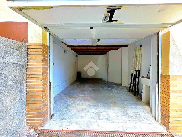 Box in vendita a Savona
