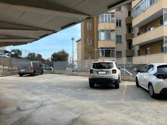 Box in vendita a Savona