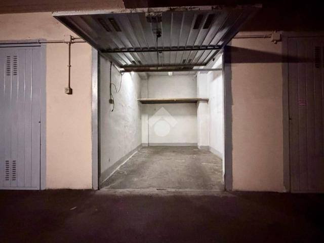 Box in vendita a Torino