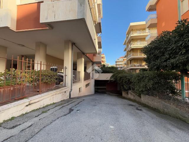 Box in vendita a Ventimiglia