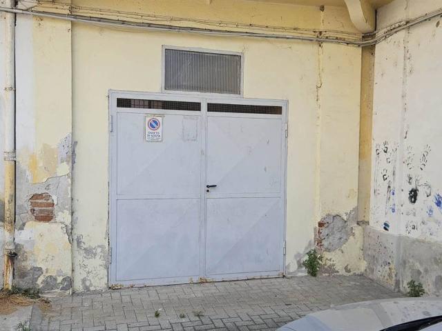 Box in vendita a Vercelli