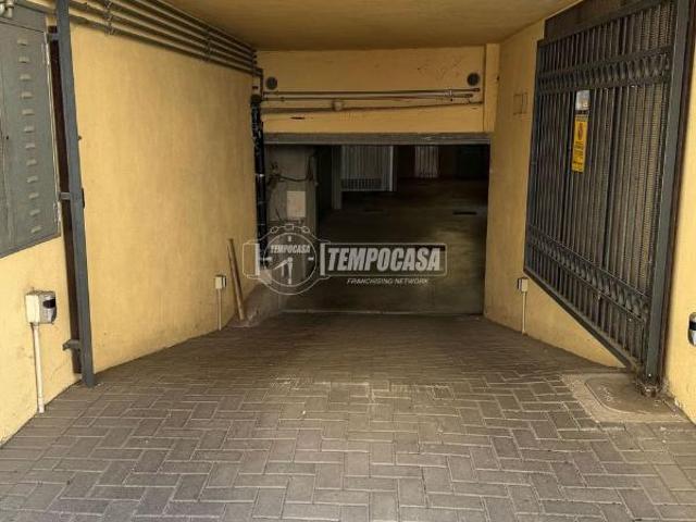 Box in vendita a Volpiano