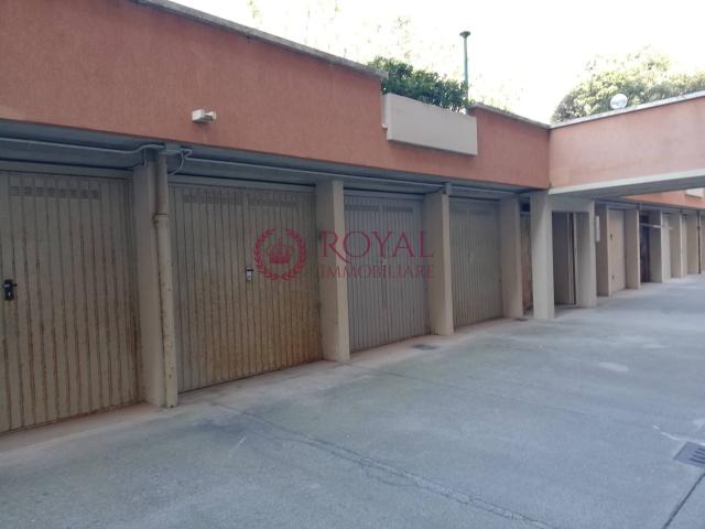 Box o garage in affitto a Livorno, SAN JACOPO IN ACQUAVIVA
