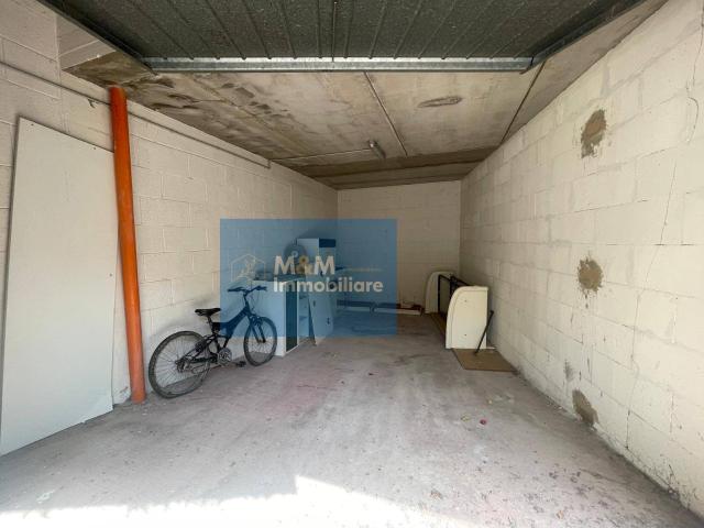 Box o garage in vendita a Anzio