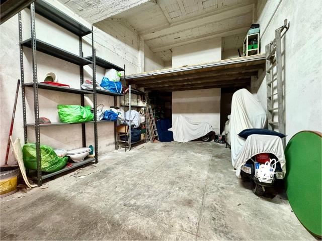 Box o garage in vendita a Palermo, Libert
