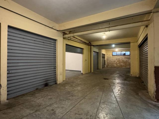 Box o garage in vendita a Palermo, P.zza G.le Euclide Turba Corso P. Pisani