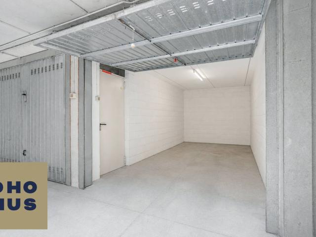 Box o garage in vendita a Pedrengo