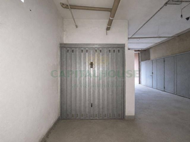 Box o garage in vendita a Pomigliano d'Arco