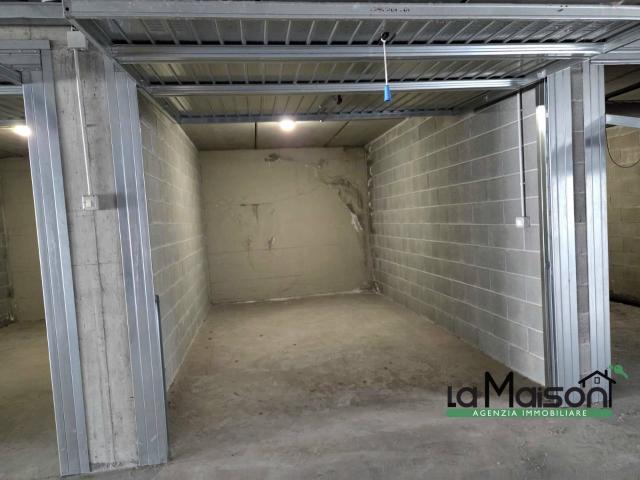 Box o garage in vendita a Rivarolo Canavese