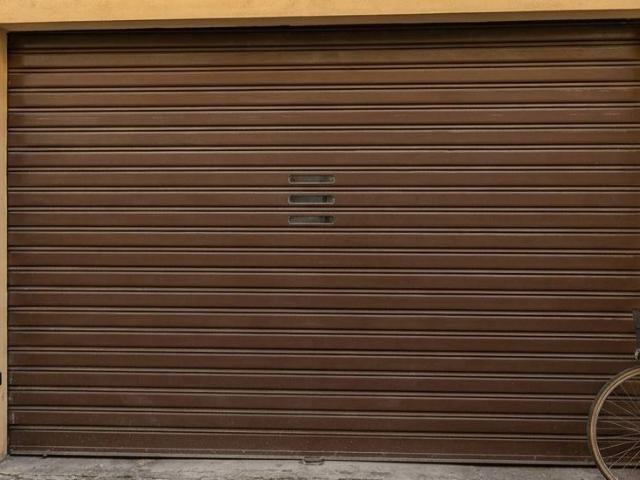 Box o garage in vendita a Siena