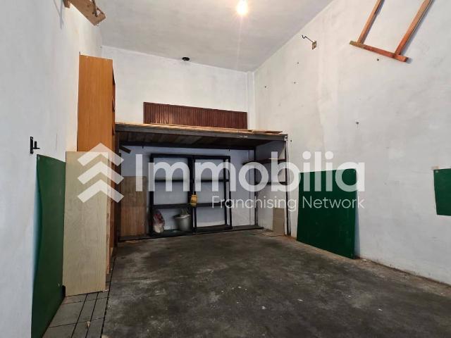 Box o garage in vendita a Torino
