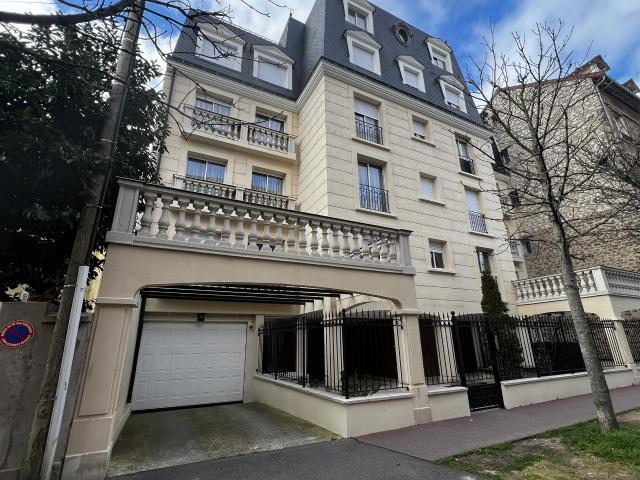 BOX SOUS SOL Pres MAIRIE
