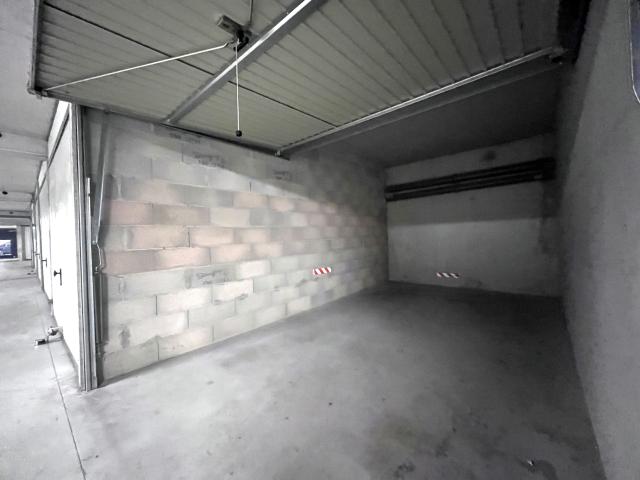 Box St Louis de 13,60m2 15 000 euros 13015
